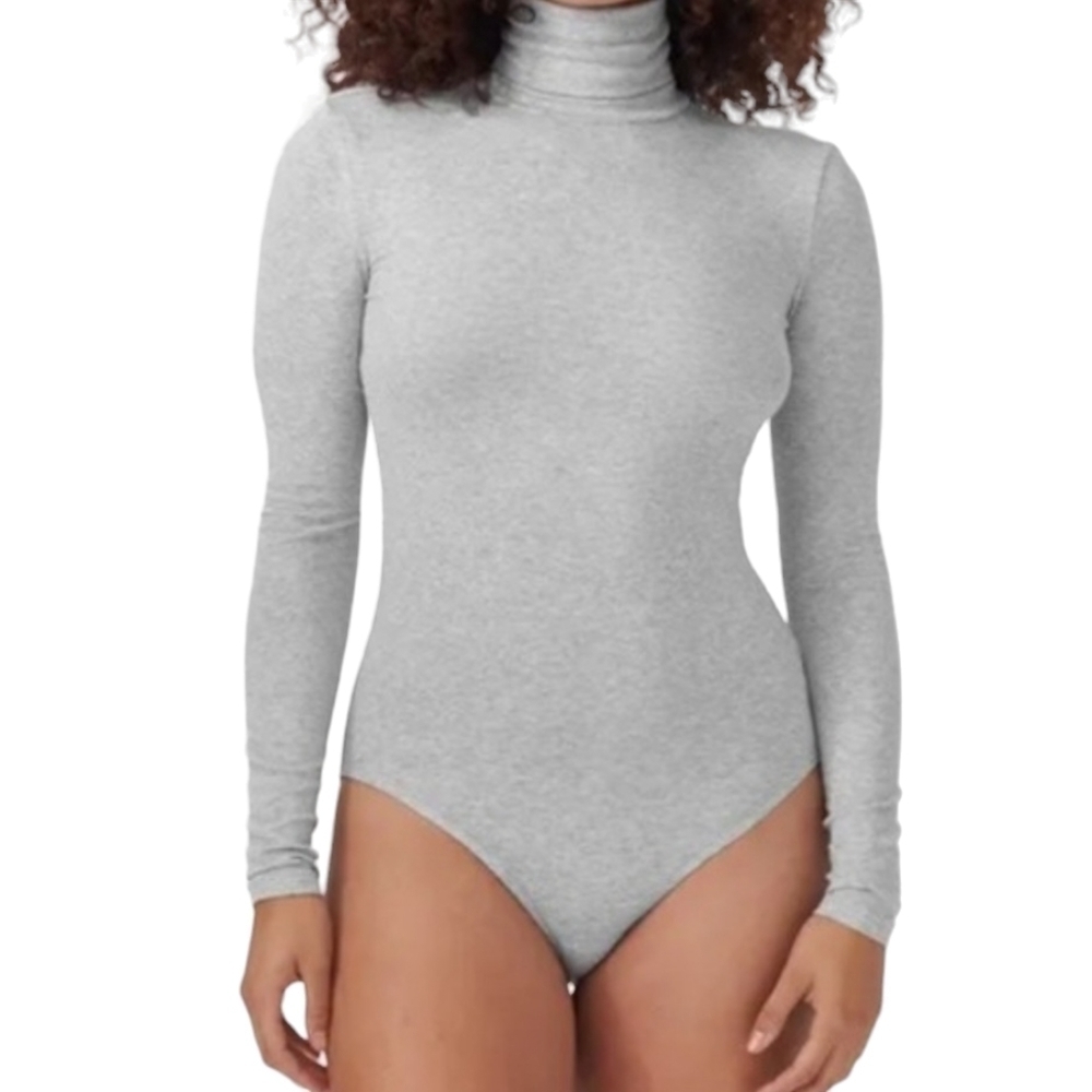 Women's Top/Bodysuit/Dancewear. Size Small. New With Tags $45